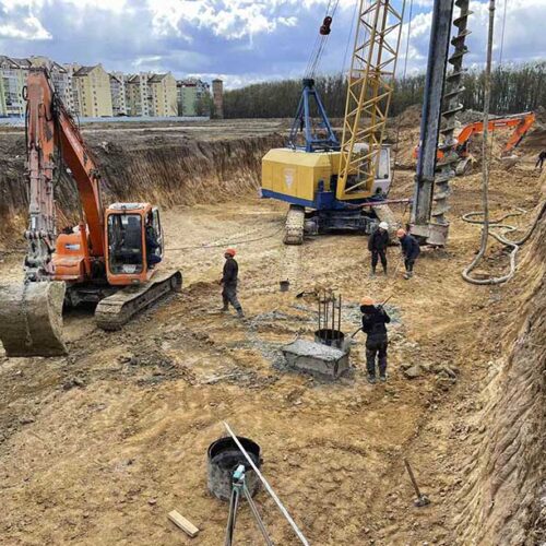 Бурение буроинъекционных свай по ж.к. Голосеевский р-н города Киев, Ф-620мм, L-15м, 290 шт.