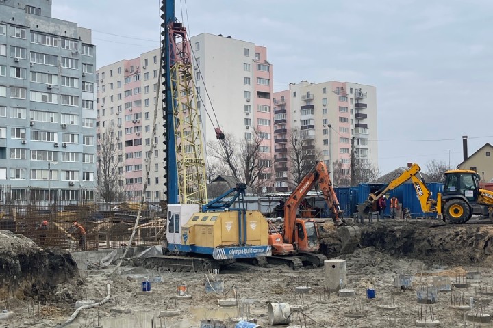 Буріння під палі для 5-поверхового житлового будинку в Києві